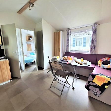 Camping Le Clos Des Pins Saint-Hilaire-de-Riez Exterior foto