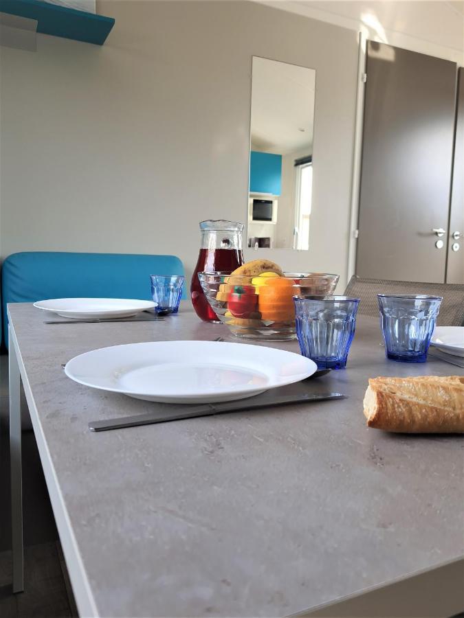 Camping Le Clos Des Pins Saint-Hilaire-de-Riez Exterior foto